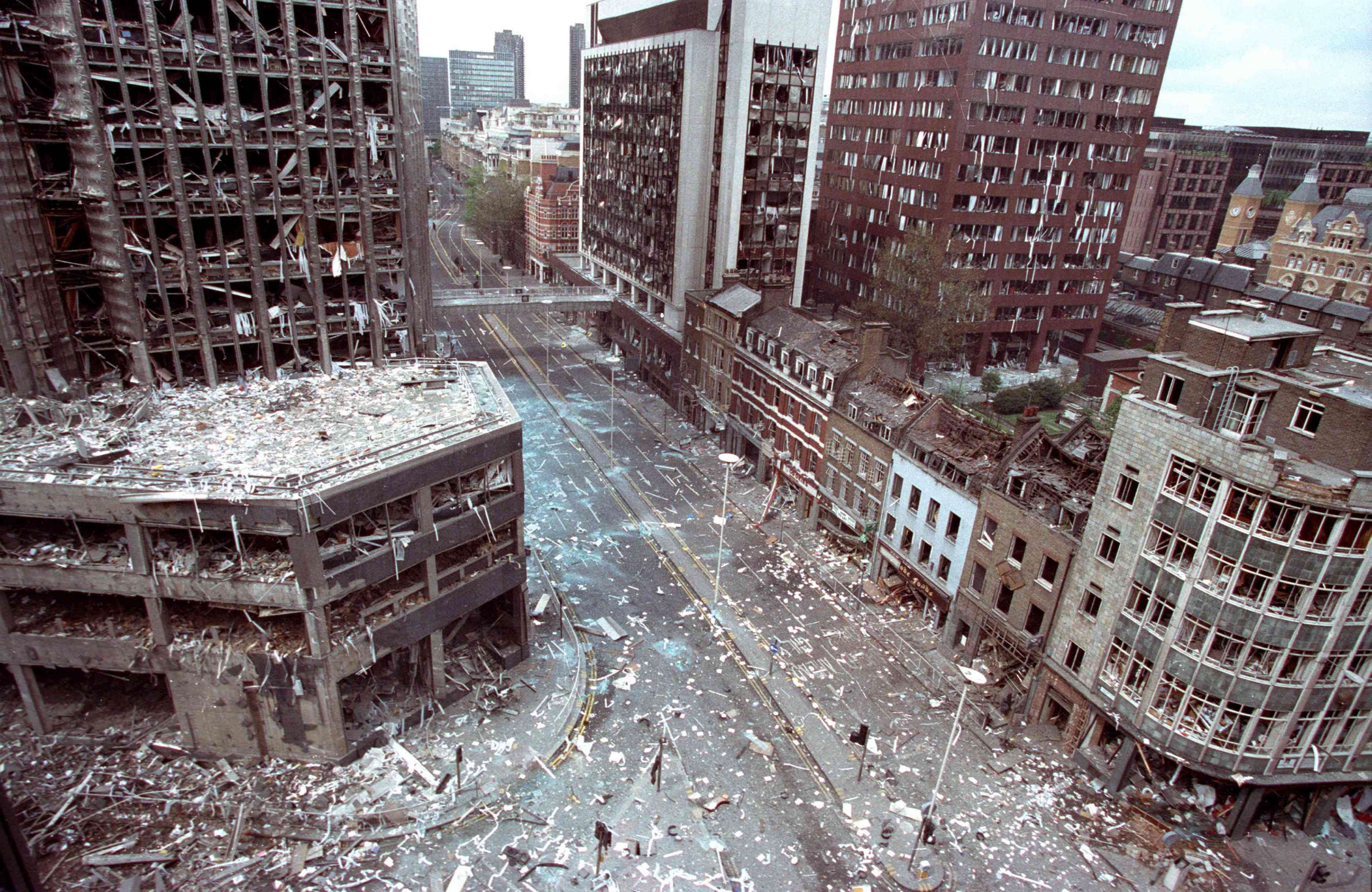 15 апреля 1993. Лондон после взрыва бомбы Ира, 1993 год..