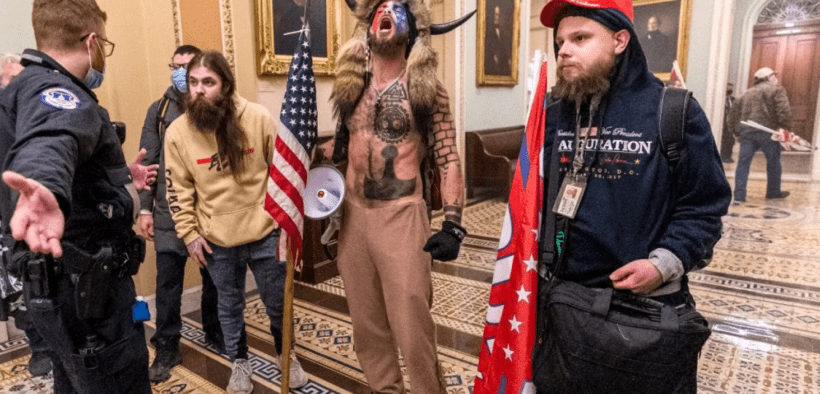 Manifestantes trumpistas, en el interior del Capitolio.